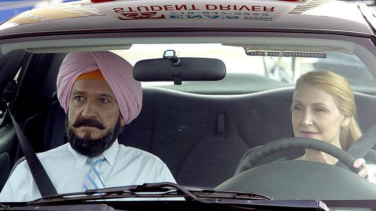 Kinostart - Learning to drive - Fahrstunden fürs Leben       -  Fahrschule: Patricia Clarkson, Ben Kingsley.