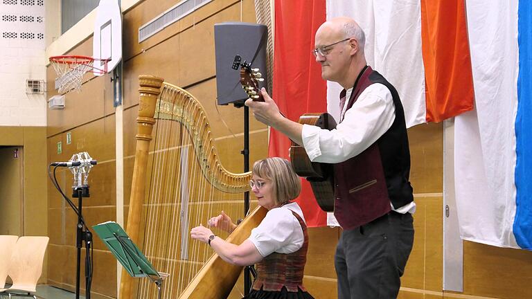 Rosemarie Seitz und Franz Josef Schramm aus Eibelstadt waren zu Gast.       -  Rosemarie Seitz und Franz Josef Schramm aus Eibelstadt waren zu Gast.