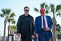 Elon Musk und Donald Trump       -  X-Inhaber und Tesla-Chef Elon Musk hat sich immer näher an den designierten US-Präsidenten Donald Trump herangearbeitet und ist inzwischen enger Berater Trumps. (Archivbild)