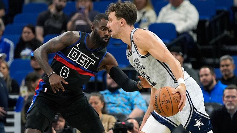 Orlando Magic - Detroit Pistons       -  Franz Wagner (r.) führte sein Team erneut zum Sieg.