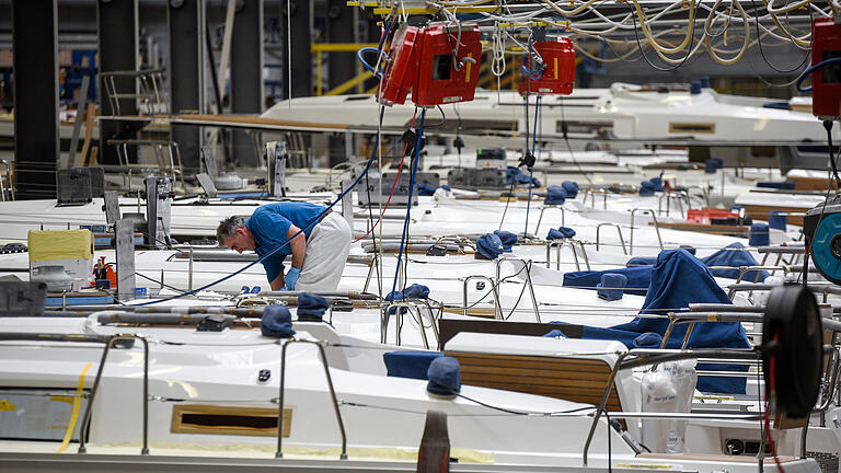 Die insolvente Bavaria Yachtbau GmbH in Giebelstadt ist verkauft, und die neuen Eigentümer wollen den Bootsbauer größer machen als je zuvor. Archivfoto: Thomas Obermeier