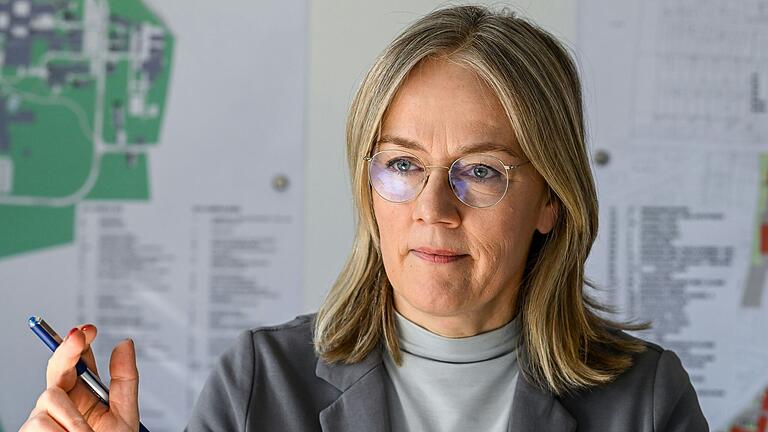 Grit Liebau leitet beim Staatlichen Bauamt Würzburg den Bereich Universitätsbau. Eine Problembaustelle wie die Hubland-Mensa habe sie bisher noch nicht erlebt, sagt sie. Grit Liebau leitet beim Staatlichen Bauamt Würzburg den Bereich Universitätsbau. Eine Problembaustelle wie die Hubland-Mensa habe sie bisher noch nicht erlebt, sagt sie.