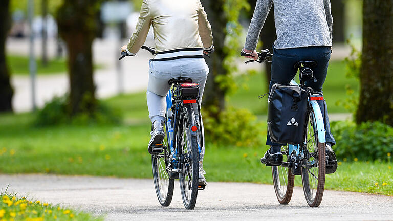 Radfahren: Mit Geduld und gutem Sattel gegen Po-Sc.jpeg       -  Wenn der Frühling kommt, erwachen viele Fahrräder aus dem Winterschlaf: So mache ich mein Fahrrad wieder fit für den Frühling.