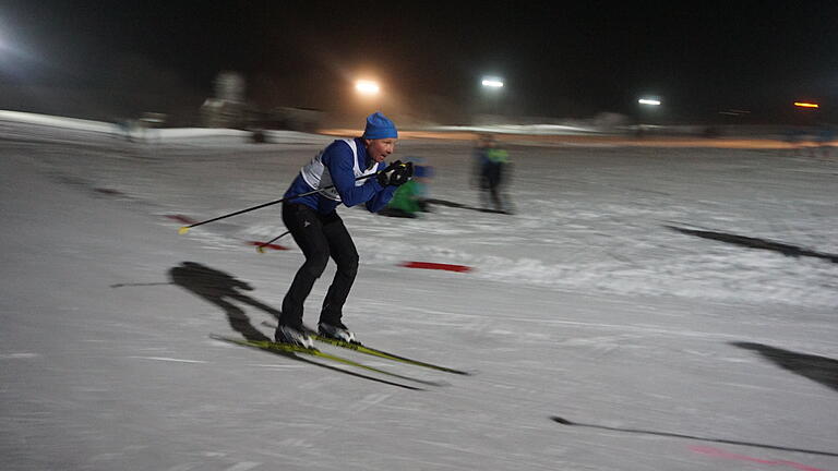 Ewald Simon, Wintersportler mit Leib und Seele, wurde erneut zum Vorsitzenden des WSV Oberweißenbrunn gewählt. In der Jahreshauptversammlung wurde außerdem beschlossen, die Vereinssatzung um die explizite Aufnahme von sommersportlichen Aktivitäten zu erweitern. Ewald Simon, Wintersportler mit Leib und Seele, wurde erneut zum Vorsitzenden des WSV Oberweißenbrunn gewählt. In der Jahreshauptversammlung wurde außerdem beschlossen, die Vereinssatzung um die explizite Aufnahme von sommersportlichen Aktivitäten zu erweitern.