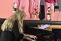 Auf der Bühne Marionetten, am Flügel Ragna Schirmer: Das Triadische Ballett im Würzburger Kulturspeicher.&nbsp;