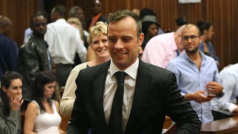 Oscar Pistorius.jpeg       -  Oscar Pistorius, hier im Jahr 2015, kommt ab Januar 2024 auf Bewährung frei.