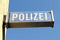 Polizei       -  Die Kitzinger Polizeiinspektion ist erreichbar unter Telefon (09321) 1410.