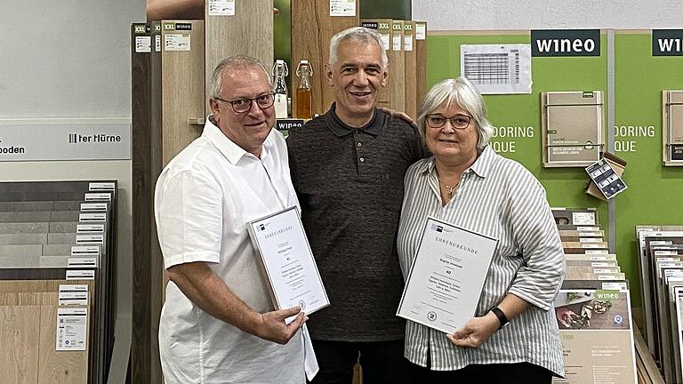 Das Foto zeigt (von links): Wolfgang Friedel, Burkhard Heimbach (Inhaber), Brigitte Heimbach.