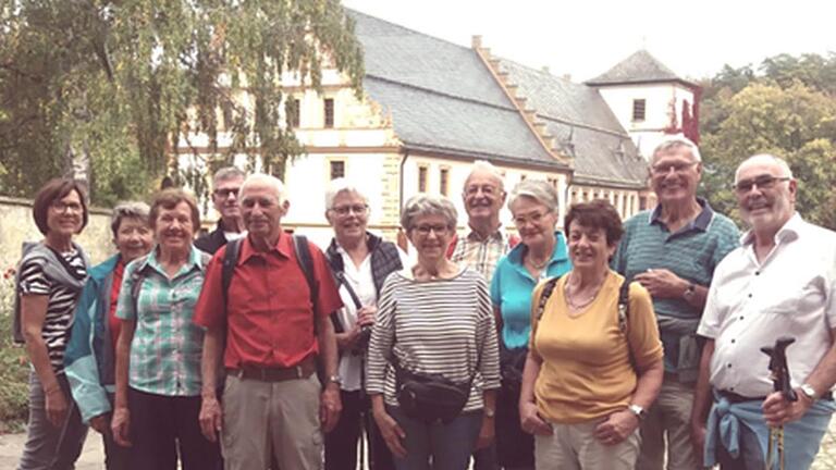 Eine Gruppe des Rhönklub-Zweigvereins Burkardroth wanderte von Fridritt nach Maria Bildhausen. - Eine Gruppe des Rhönklub-Zweigvereins Burkardroth wanderte von Fridritt nach Maria Bildhausen. Eine Gruppe des Rhönklub-Zweigvereins Burkardroth wanderte von Fridritt nach Maria Bildhausen. - Eine Gruppe des Rhönklub-Zweigvereins Burkardroth wanderte von Fridritt nach Maria Bildhausen.