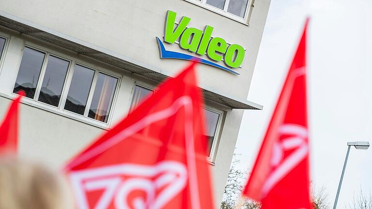 In der Fertigung von Valeo gehen im Sommer 2024 die Lichter aus. In der Fertigung von Valeo gehen im Sommer 2024 die Lichter aus.