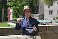 Bei einem Glas Wein können Gäste ab 17.30 Uhr gemeinsam mit 'Gräfin Carola' das Schloss erkunden und sich auf das Weinfest einstimmen.       -  Bei einem Glas Wein können Gäste ab 17.30 Uhr gemeinsam mit Gräfin Carola' das Schloss erkunden und sich auf das Weinfest einstimmen.
