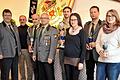 Im Rahmen ihres Jahrtags überreichte Schützenmeister Wolfgang Thoma, zusammen mit Sportleiter Horst Müller die Pokale der Vereinsmeisterschaft an die besten Schützen. Von links: Schützenmeister Wolfgang Thoma, Heinz Robanus, Roland Schneider, Sportleiter Horst Müller, Holger Schick, Lisa Ondrasch, Nikolai Buder und Katharina Väthröder.
