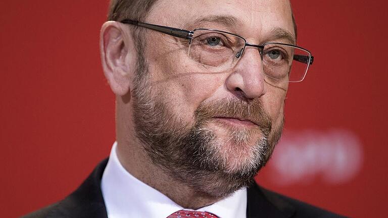 Landtagswahl in Schleswig-Holstein       -  Nach dem Wahldebakel der Sozialdemokraten in Schleswig-Holstein steht für SPD-Chef und Kanzlerkandidat Martin Schulz beim Urnengang in NRW viel auf dem Spiel. Ist der Schulz-Effekt verpufft?