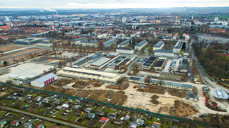 Die Landesgartenschau 2026 kommt: Im nord-westlichen Teil der Ledward-Kasernen, am rechten Bildrand neben dem Willy-Sachs-Stadion, liegt ein Teil des Ausstellungs-Geländes. Nun hat sich ein Verein gegründet, der die Landesgartenschau unterstützen will.