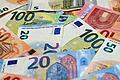 Ehrlicher Finder gibt Handtasche mit 26.000 Euro ab
