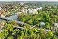 Die Maxbrücke in Schweinfurt zwischen der Maininsel und Cramer-Mühle. Auf dem Bild sind auch das Naturschutzgebiet Saumain und ein Teil der Wehranlagen zu sehen.