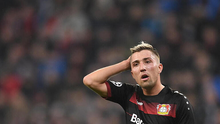 Frust - Kevin Kampl hadert mit einer vergebenen Möglichkeit. Foto: Marius Becker Frust - Kevin Kampl hadert mit einer vergebenen Möglichkeit. Foto: Marius Becker