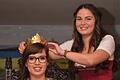 Annika Rudolf gab die Krone der Seinheimer Weinprinzessin an Lena Kobold-Bareiß weiter.