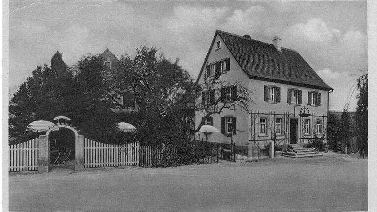 Im Gemeindearchiv ist auf einer Postkarte von 1936 das Gasthaus'Frankenträubl' mit dem angegliederten Gastgarten zu sehen.