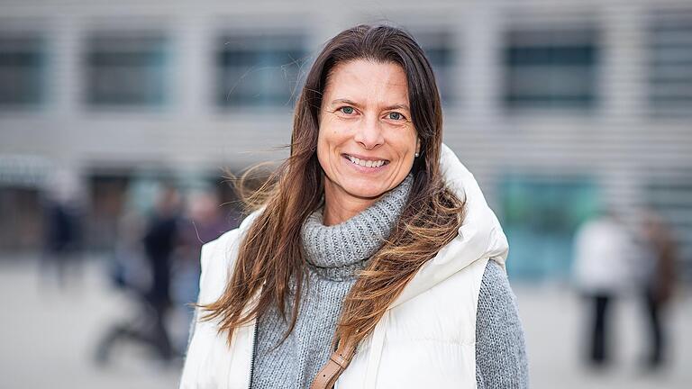 Nadine Frank (48) aus Rottendorf findet, dass das Parken dann zu teuer wäre. Nadine Frank (48) aus Rottendorf findet, dass das Parken dann zu teuer wäre.