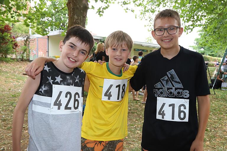 Jerome Bauer, Jakob Weigand und Vicent Heß von der Realschule Gerolzhofen waren begeistert von den Wettkämpfen und vom Tag im Geomaris. Sie freuen sich schon auf nächstes Jahr. Jerome Bauer, Jakob Weigand und Vicent Heß von der Realschule Gerolzhofen waren begeistert von den Wettkämpfen und vom Tag im Geomaris. Sie freuen sich schon auf nächstes Jahr.