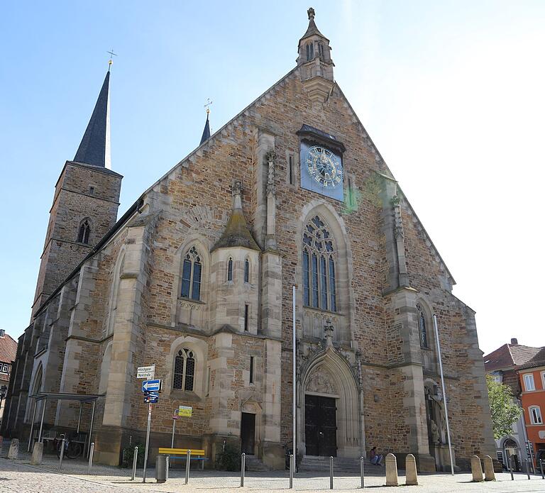 Das herausragende Kirchengebäude in und um Gerolzhofen: Die Stadtpfarrkirche wurde nach mehreren Gesprächen doch noch in die höchste Kategorie A eingestuft. Eigentlich sollte sie nur ein B erhalten. Das herausragende Kirchengebäude in und um Gerolzhofen: Die Stadtpfarrkirche wurde nach mehreren Gesprächen doch noch in die höchste Kategorie A eingestuft. Eigentlich sollte sie nur ein B erhalten.