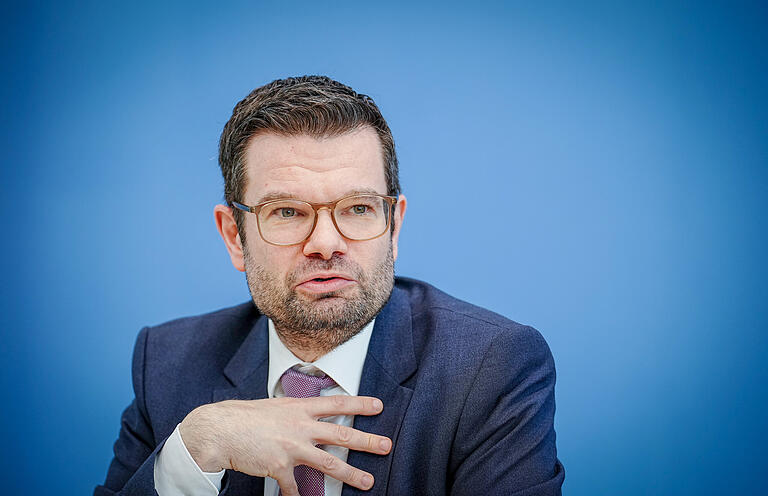 Bundesjustizminister Marco Buschmann kritisiert das Würzburger 'Layla'-Verbot.