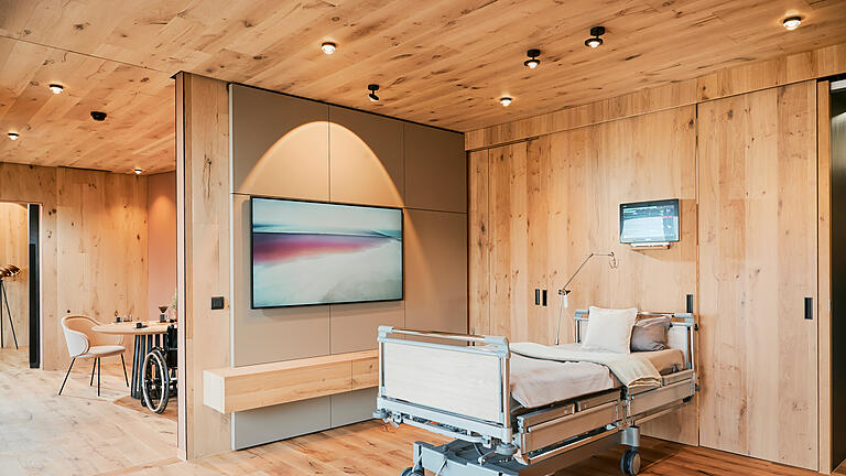 Zimmer der Intensivstation erinnern an ein Wellnesshotel.
