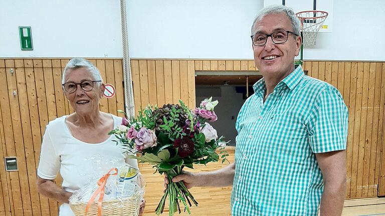 Tanzlehrerin Helga Ruppert und Martin Volk.