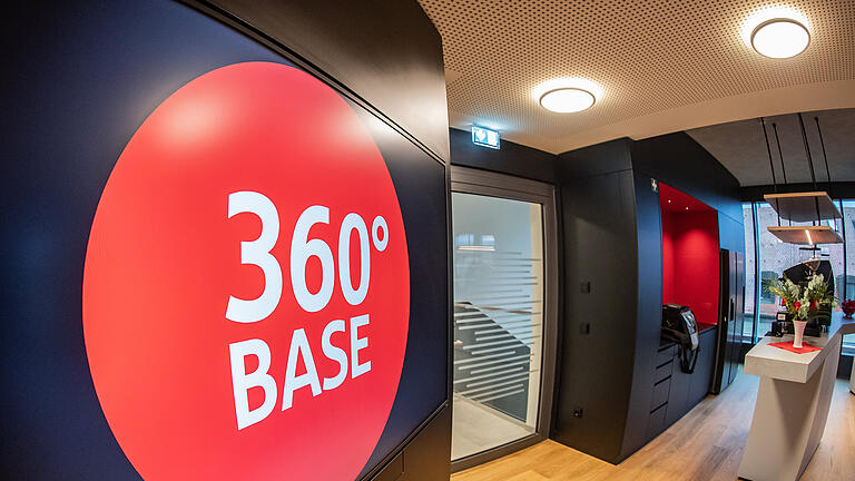 Eröffnung vom Gründerzentrum 360 Base am 10.10.24 in der Sparkasse Mainfranken in Würzburg.