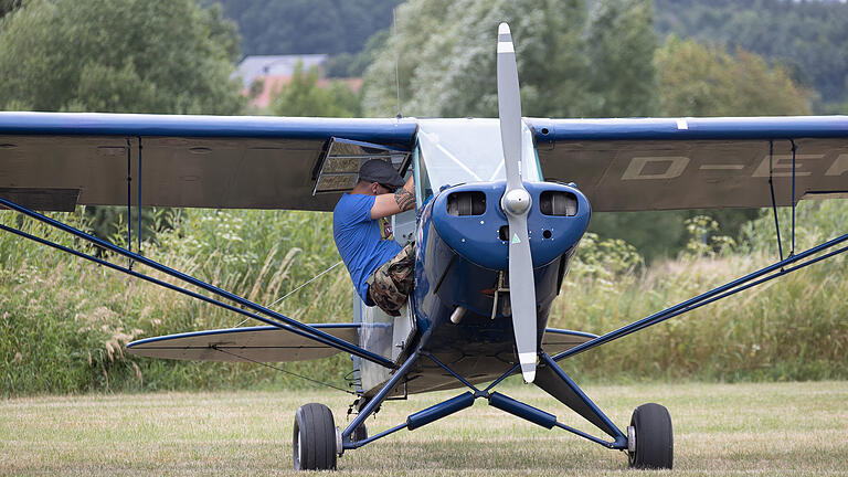 Impressionen vom Doppeldeckerflugtag am Flugplatz Ebern-Sendelbach