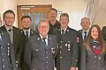 Die Führung der Feuerwehr Römershag: (von links) Andreas Heil (Vereinsvorsitzender), Bürgermeister Jan Marberg, Kevin Scheller (Kommandant), Jürgen Breitenbach, Danny Paul (Kassenwart), Jürgen Scheller (stellvertretender Kommandant), Michael Vent ...       -  Die Führung der Feuerwehr Römershag: (von links) Andreas Heil (Vereinsvorsitzender), Bürgermeister Jan Marberg, Kevin Scheller (Kommandant), Jürgen Breitenbach, Danny Paul (Kassenwart), Jürgen Scheller (stellvertretender Kommandant), Michael Vent (Vereinsvorsitzender), Stephanie Scheller (Jugendwartin) und Max Huppmann (Vereinsvorsitzender).