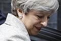 Nach der Wahl in Großbritannien       -  Schwierige Reisen, schwierige Zeiten: Die britische Premierministerin Theresa May besucht den neuen Präsidenten Emmanuel Macron in Paris.
