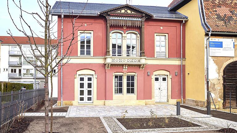 Das Raulino-Gartenhaus erstrahlt im historischen Glanz.