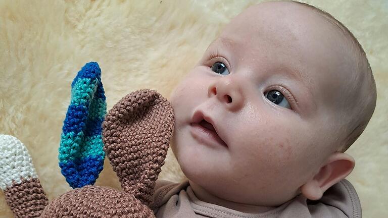 Leopold ist das dritte Kind von Stefanie und Peter Hauck. Leopold ist das dritte Kind von Stefanie und Peter Hauck.
