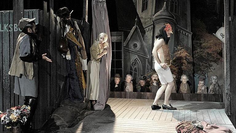 Szene aus &bdquo;Theater, Tod und Teufel&ldquo;.