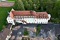 Wird die Idee eines Tennisinternats im Schloss Löwenhain im Bad Neustädter Stadtteil Lebenhan zeitnah umgesetzt? Aktuell (das Archivfoto entstand im April 2024) deutet nichts darauf hin.&nbsp;
