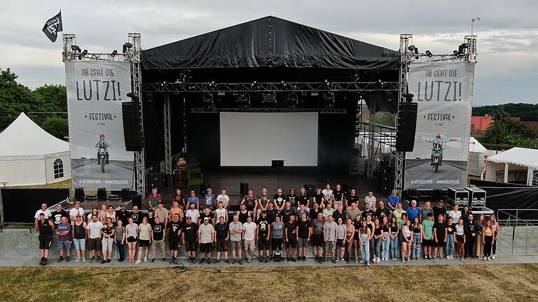 Im Bild das Team vom Lutzi-Festival in Rottershausen. Im 900-Seelen-Ort Rottershausen steht das ganze Dorf hinter der Großveranstaltung. Im Bild das Team vom Lutzi-Festival in Rottershausen. Im 900-Seelen-Ort Rottershausen steht das ganze Dorf hinter der Großveranstaltung.