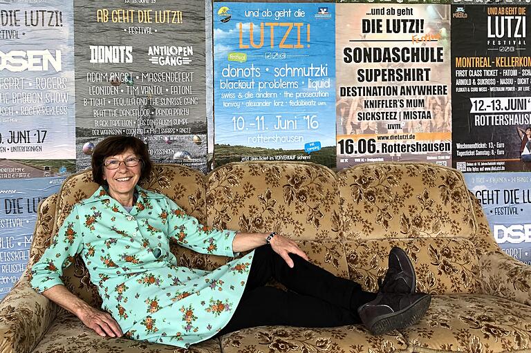 Kultfestival in Rottershausen: Wer ist eigentlich 'die Lutzi'? - Das grüne Kleid ist zum Markenzeichen der 'Lutzi' geworden. Kultfestival in Rottershausen: Wer ist eigentlich 'die Lutzi'? - Das grüne Kleid ist zum Markenzeichen der 'Lutzi' geworden.