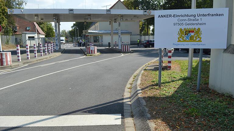 Mehr Informationen über das Anker-Zentrum fordern Kommunalpolitiker des Kreistags beim Landratsamt ein, auch wenn es für die Einrichtung nicht zuständig ist. Betreiber ist im Auftrag des Freistaats die Regierung von Unterfranken.