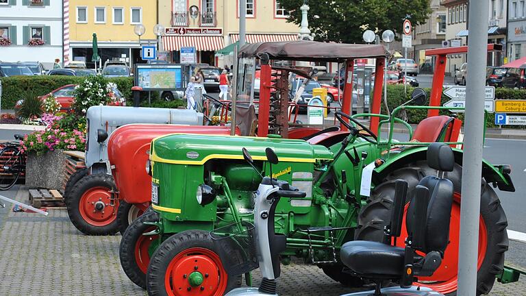 Marktplatzsingen       -  Marktplatzsingen in Bad Königshofen