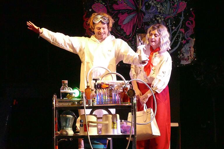 Thomas Mangold als Mieter Orgad und Brigitte Obermeier als Adina. Thomas Mangold als Mieter Orgad und Brigitte Obermeier als Adina.
