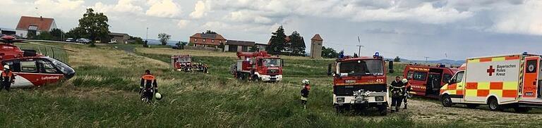 Rettungseinsatz an der Ruine Öttershausen bei Volkach: Ein Jugendlicher war dort verunglückt.