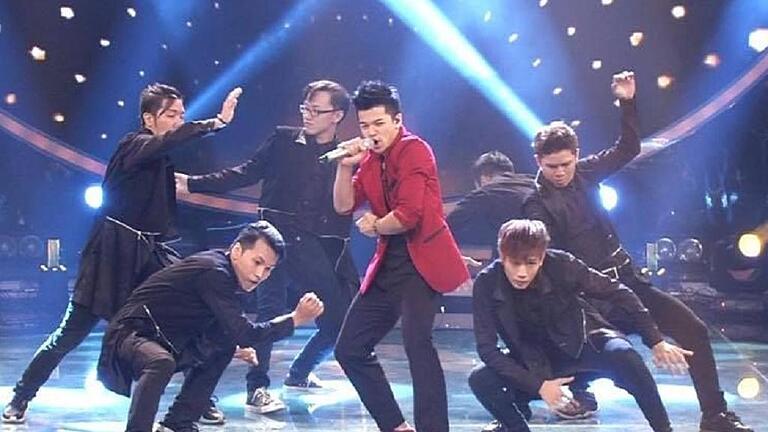 Trong Nguyen gewinnt Castingshow Vietnam Idol mit großem Vorsprung       -  Trong Hieu Nguyen hat am Sonntagabend die Castingshow Vietnam Idol gewonnen.