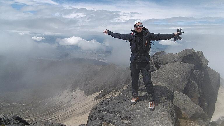 Unendliche Weite: Sebastian Fickert auf dem Gipfel des Pichincha.