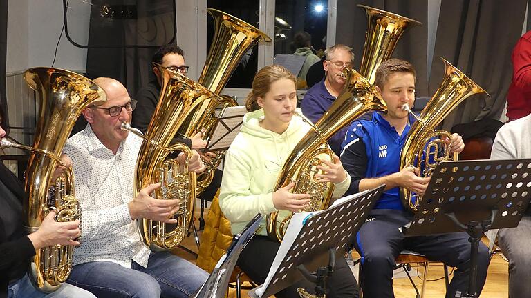 Die Hergolshäuser Musikanten bereiten sich intensiv auf das Konzert-Highlight Anfang Dezember vor.