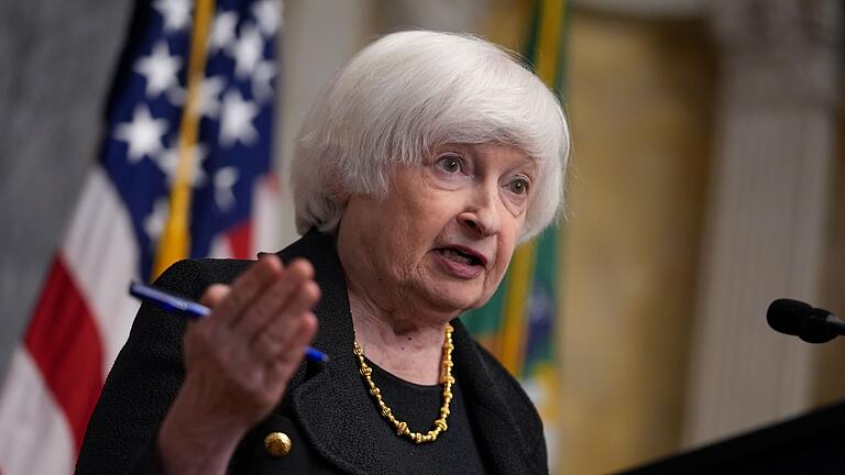 Washington: G7 einig über 50-Milliarden-Kredit für Ukraine       -  US-Finanzministerin Yellen hat über die Pläne der US-Regierung gesprochen. (Archivbild)