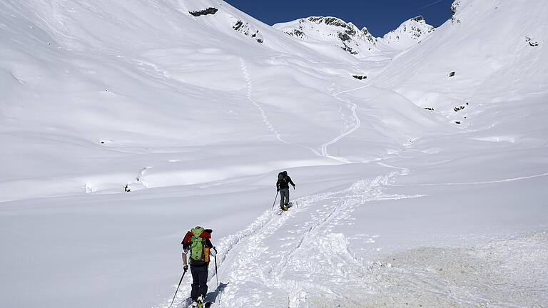 454659538.jpg       -  Steht schon bald der erste Schnee auch im Tal an?