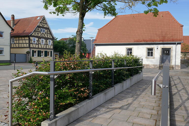 Der Weg für die Dorfbevölkerung ist geebnet - zum Dorfgemeinschaftshaus in Kimmelsbach.&nbsp;