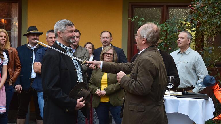 Jürgen Ott (rechts) schlug Werner Bach zum Jäger.